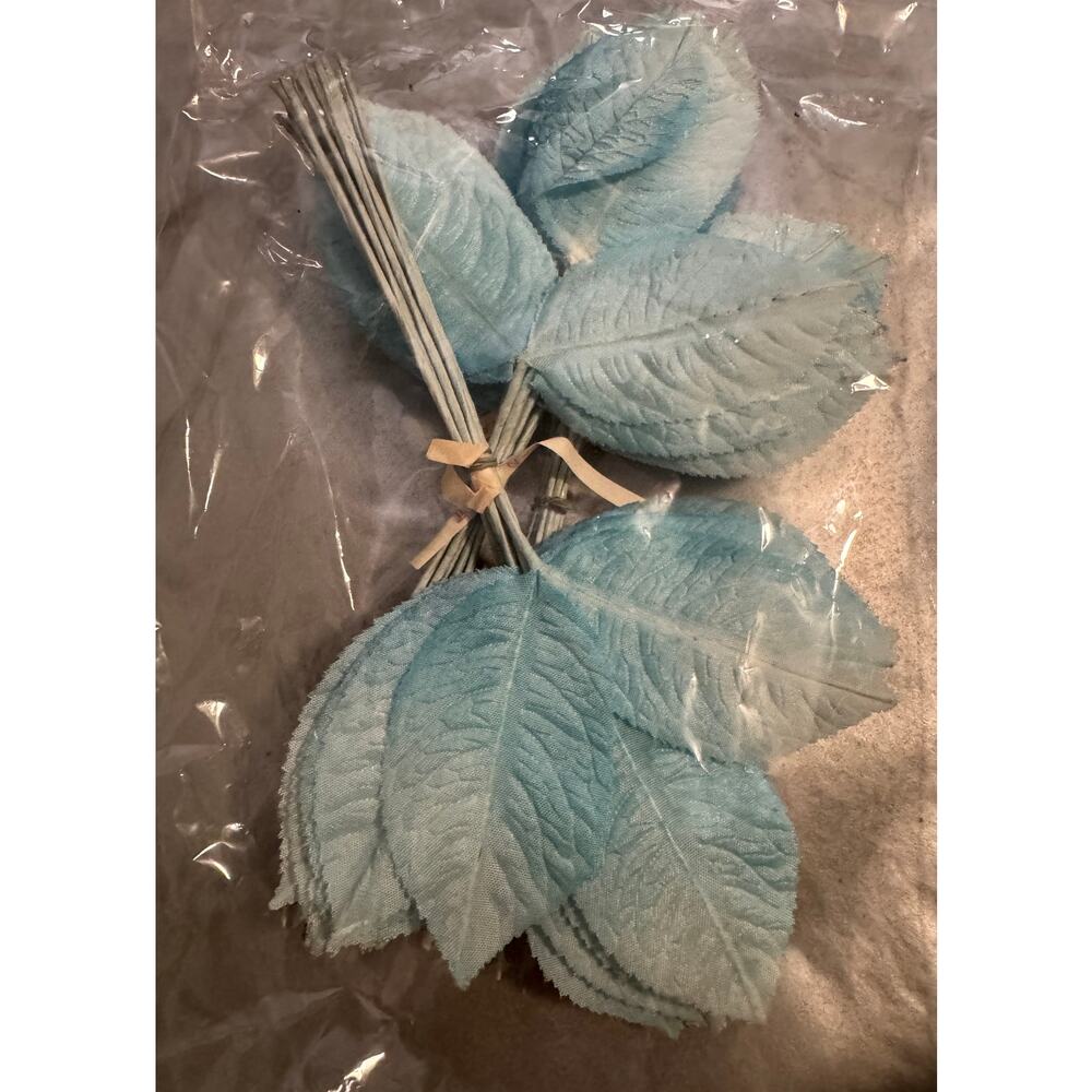 Vintage Japaese Aqua Blue Fabric Millinery Leaves Wired Stems 🌿🩵 72 Pc Lot - Picture 3 of 4